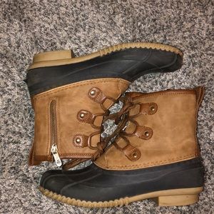 Tommy Hilfiger duck boots